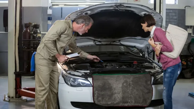 Ile dostanę za auto na złom? Wycena wraku i ceny za tonę